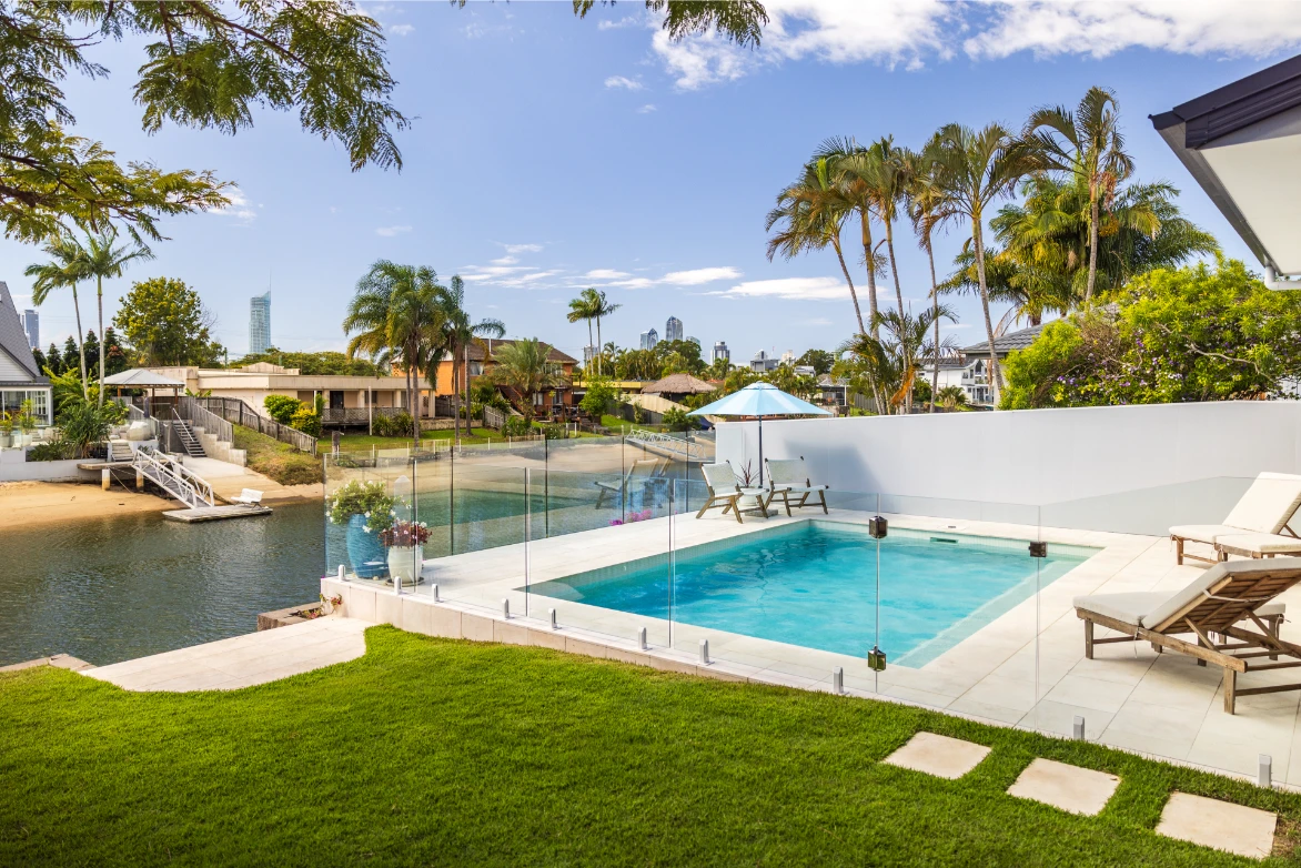 Aqualivinpools 27@2x